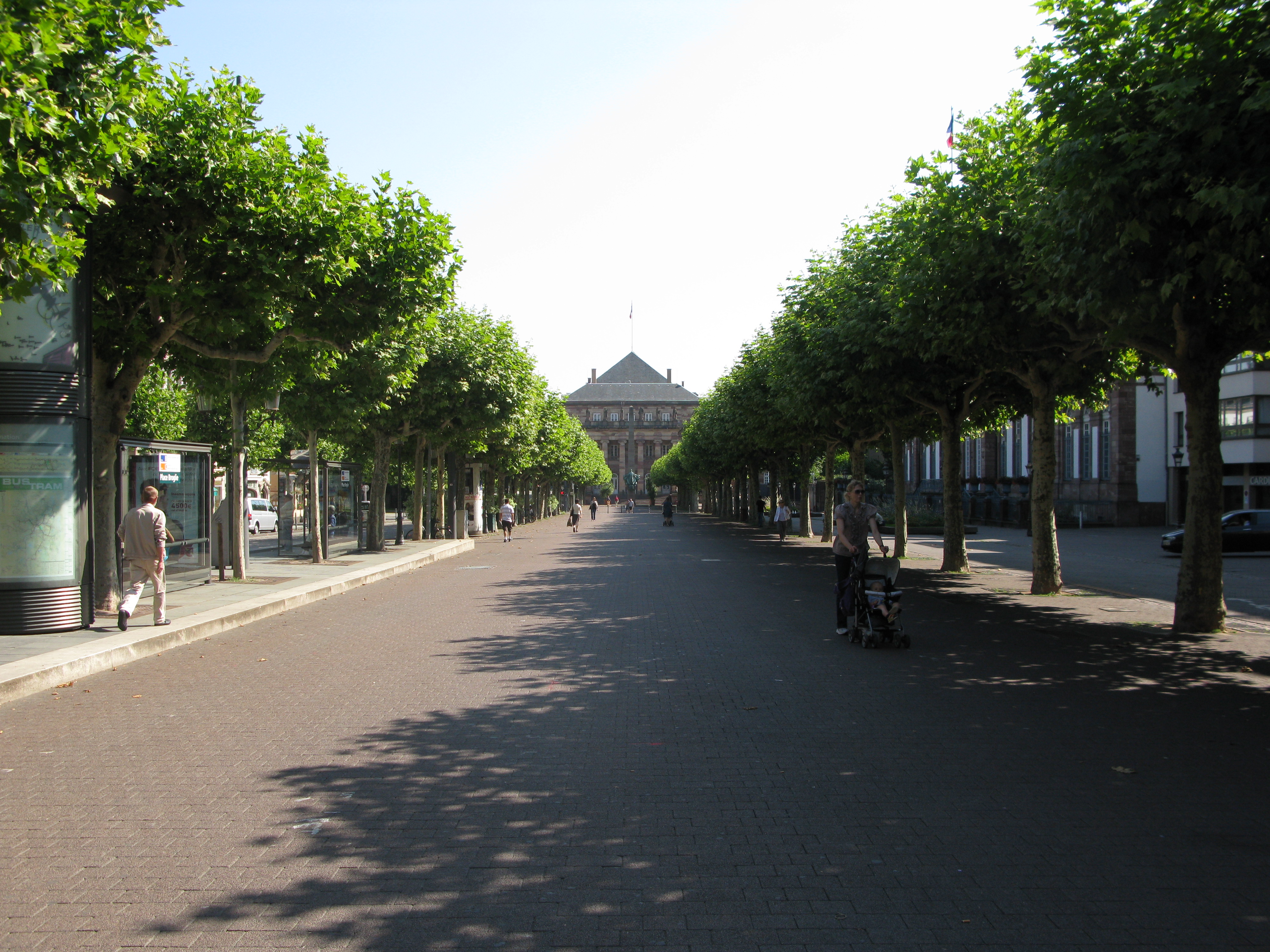 Place-Broglie-et-opéra.jpg